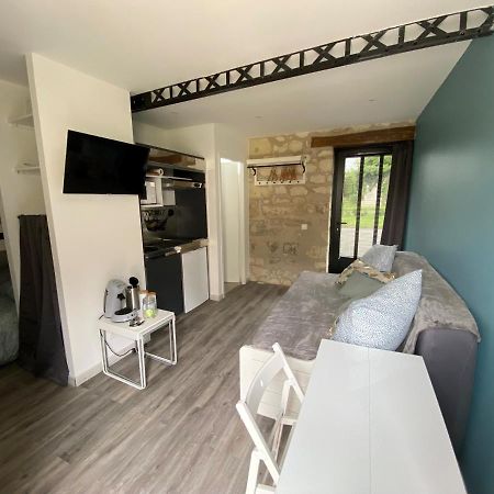 Studio Indre Climatise, La Halte De Cuze, Aux Abords De La Loire A Velo Huismes Exterior foto