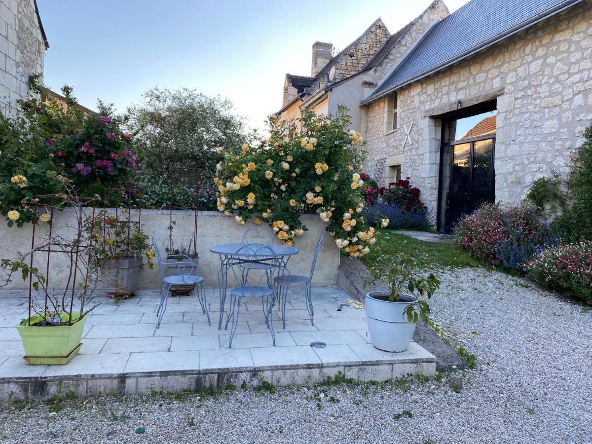 Studio Indre Climatise, La Halte De Cuze, Aux Abords De La Loire A Velo Huismes Exterior foto